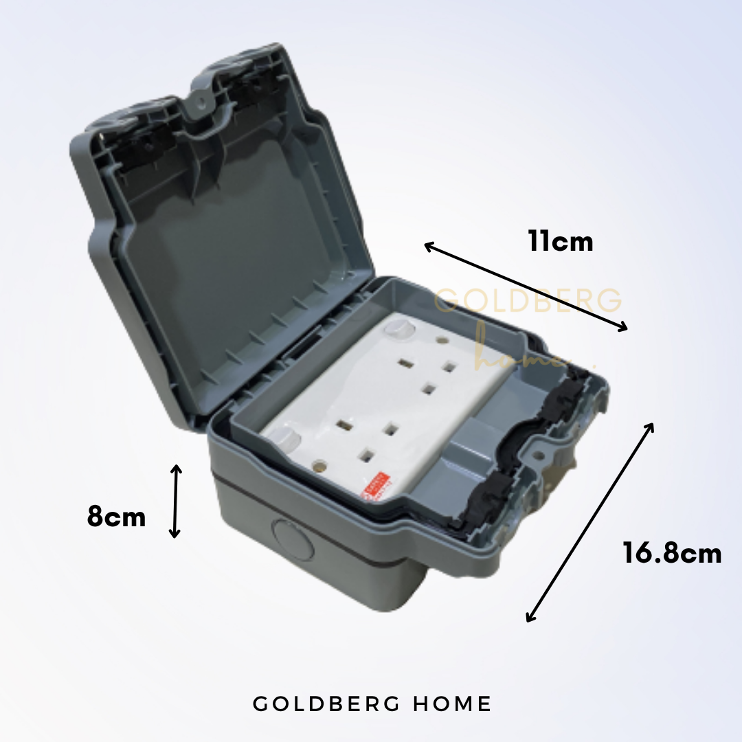 Technical dimensions for FYM double 13A waterproof outdoor socket by Goldberg Home.
